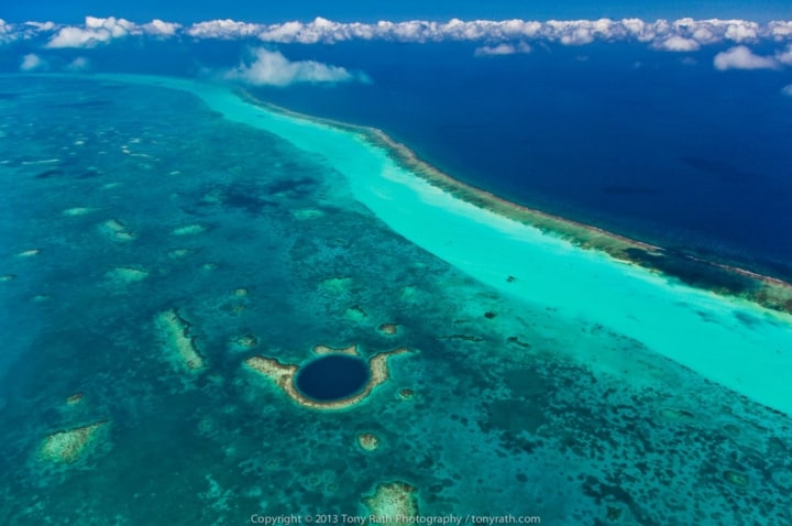 Photo du paysage du trou bleu de Belize