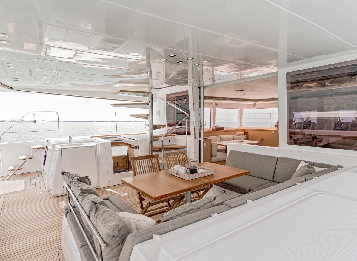 Lagoon 560