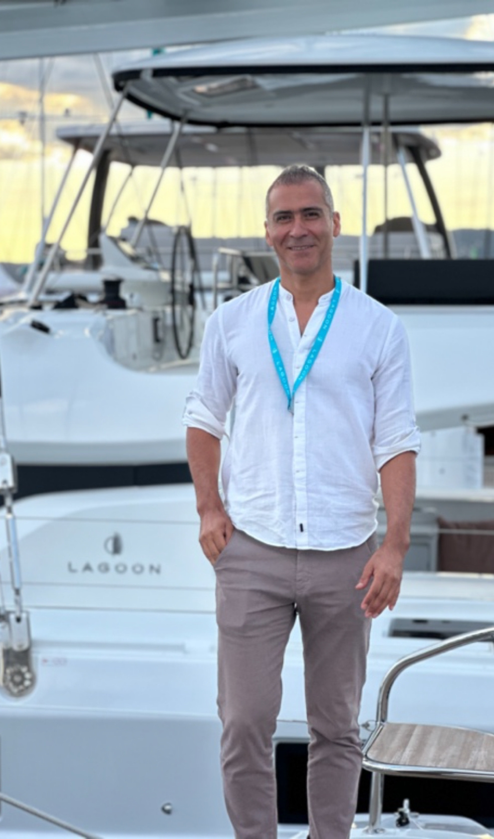 illu-dealer-globe-sailing-2