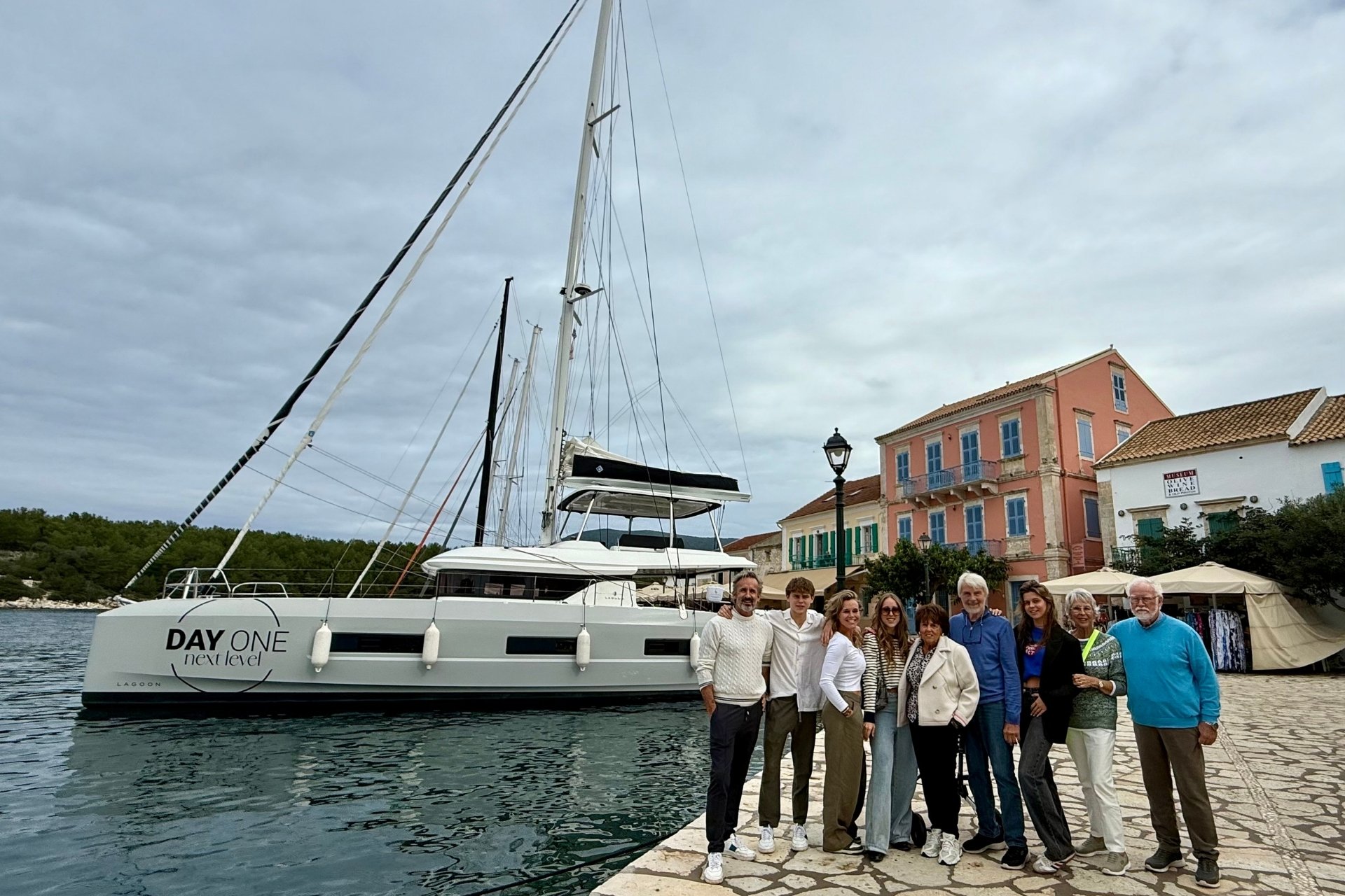 owner-story-day-one-illu-02