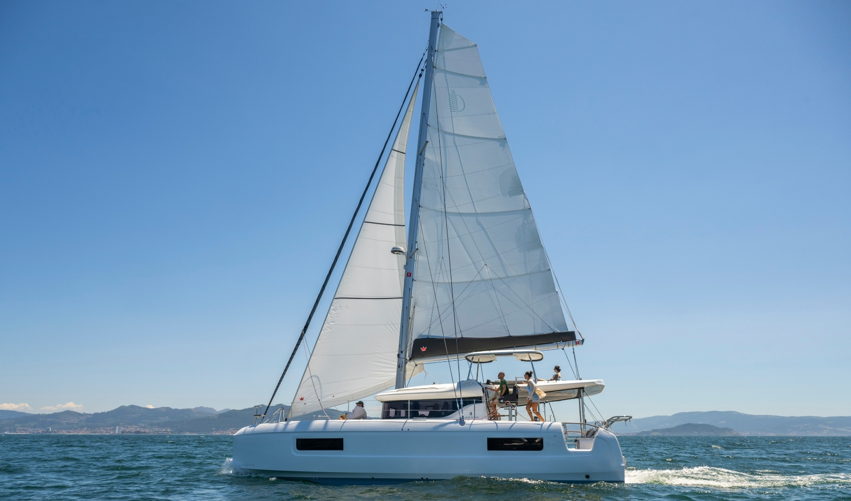 illu-catamaran-lagoon-43-02