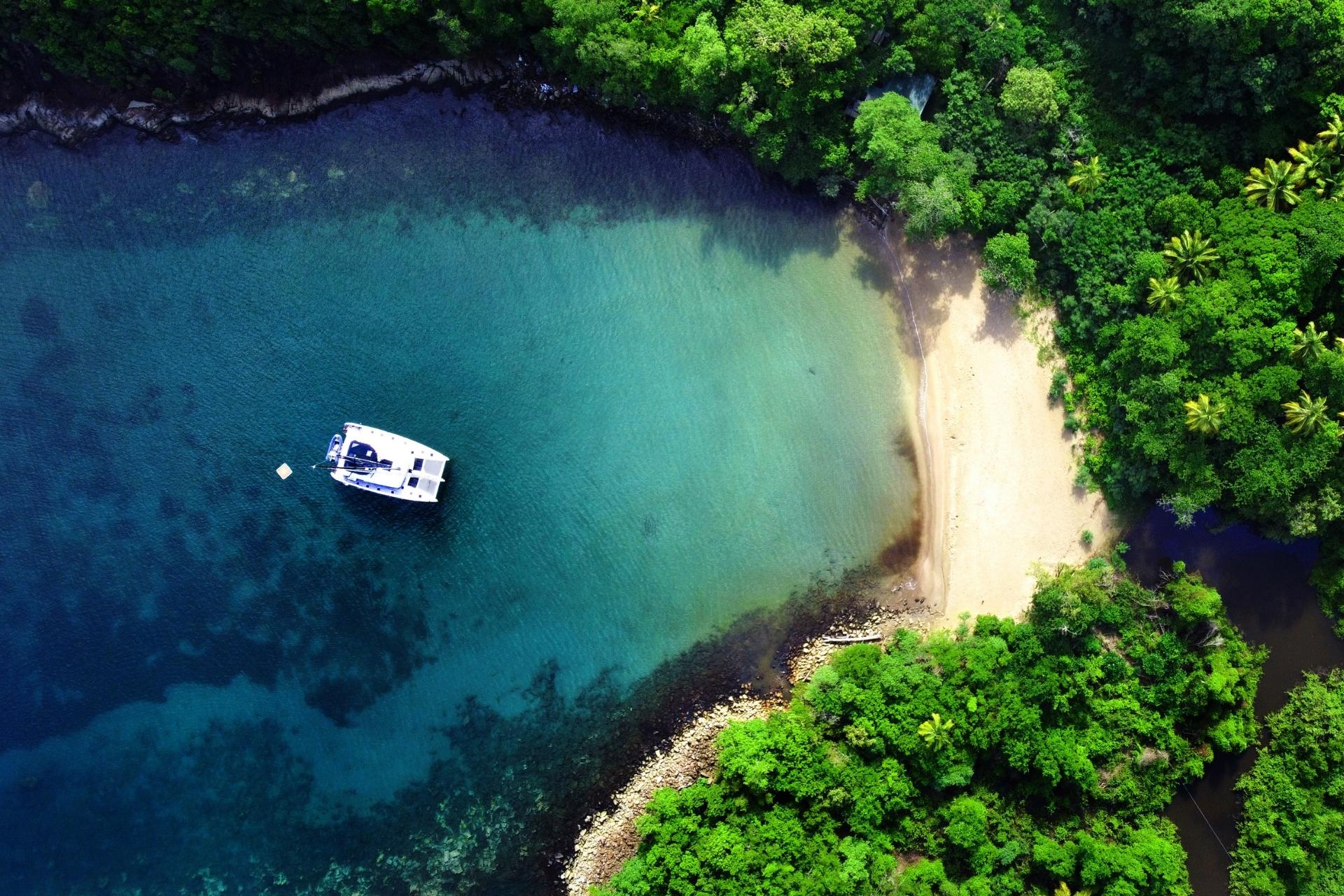 article-dream-destinations-illu-01