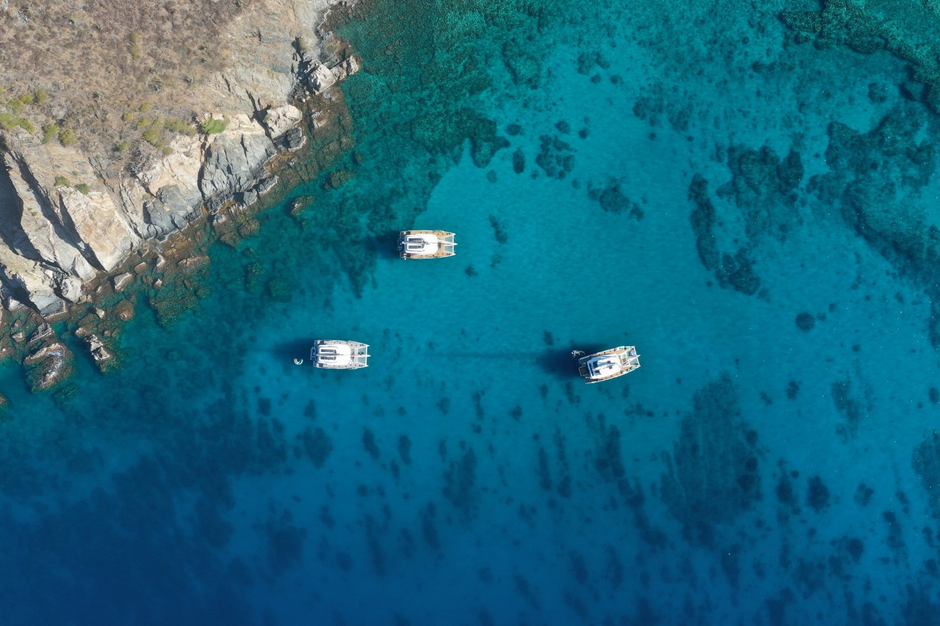 article-dream-destinations-illu-03