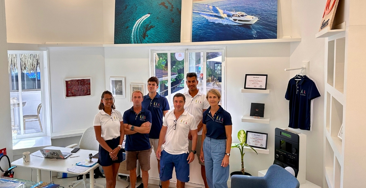 cover-service-center-sail-tahiti