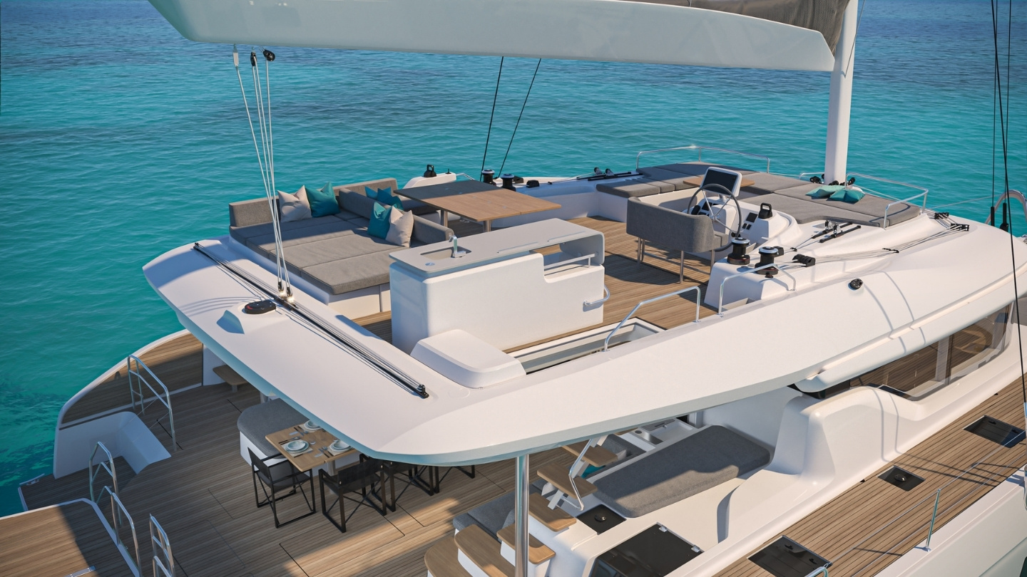 Un flybridge aperto sull’orizzonte