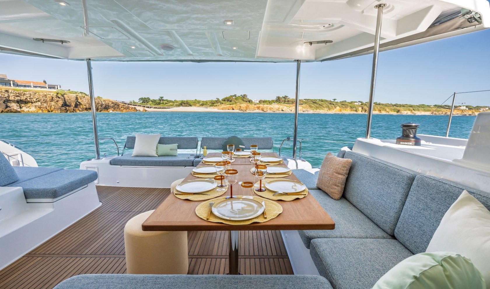 article-lagoon-47-british-yachting-awards-illu-02